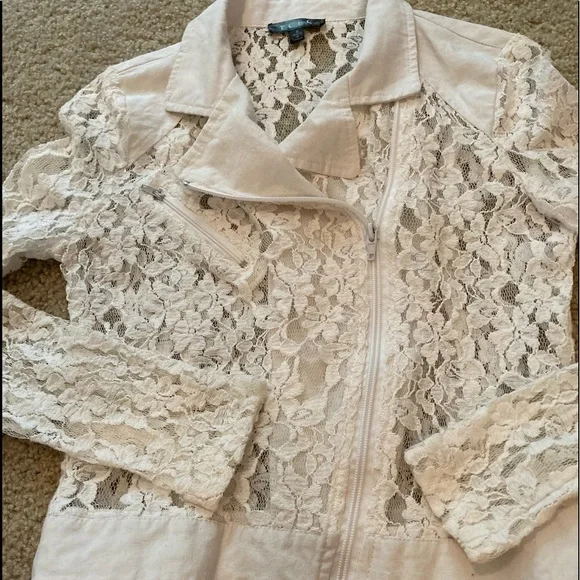 TCEC White Floral Lace Zip Up Bomber Jacket Sz: S - Picture 3 of 5